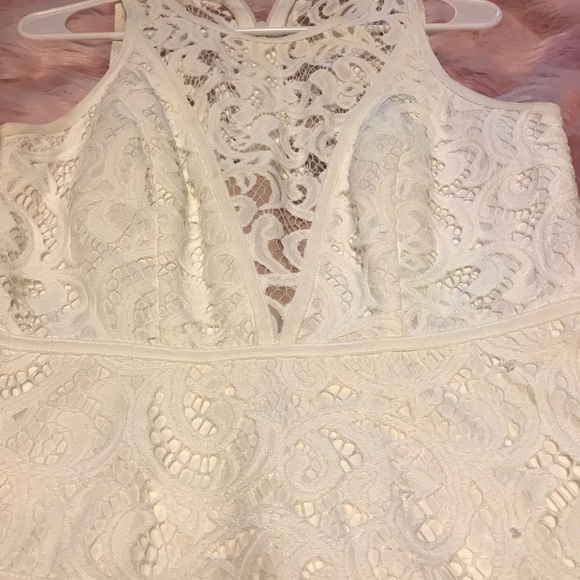 White floral dress - Picture 3 of 4